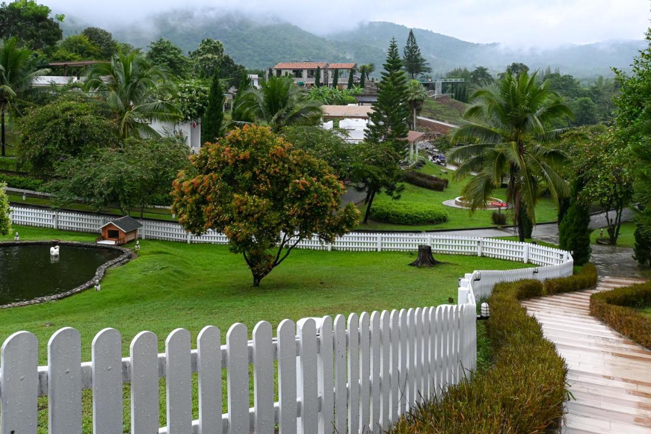 Swiss Valley Hip Resort Suan Phueng Dış mekan fotoğraf