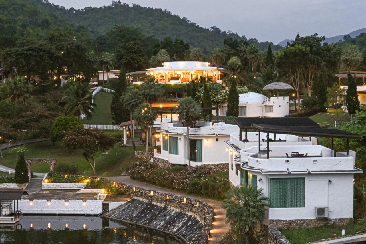 Swiss Valley Hip Resort Suan Phueng Dış mekan fotoğraf