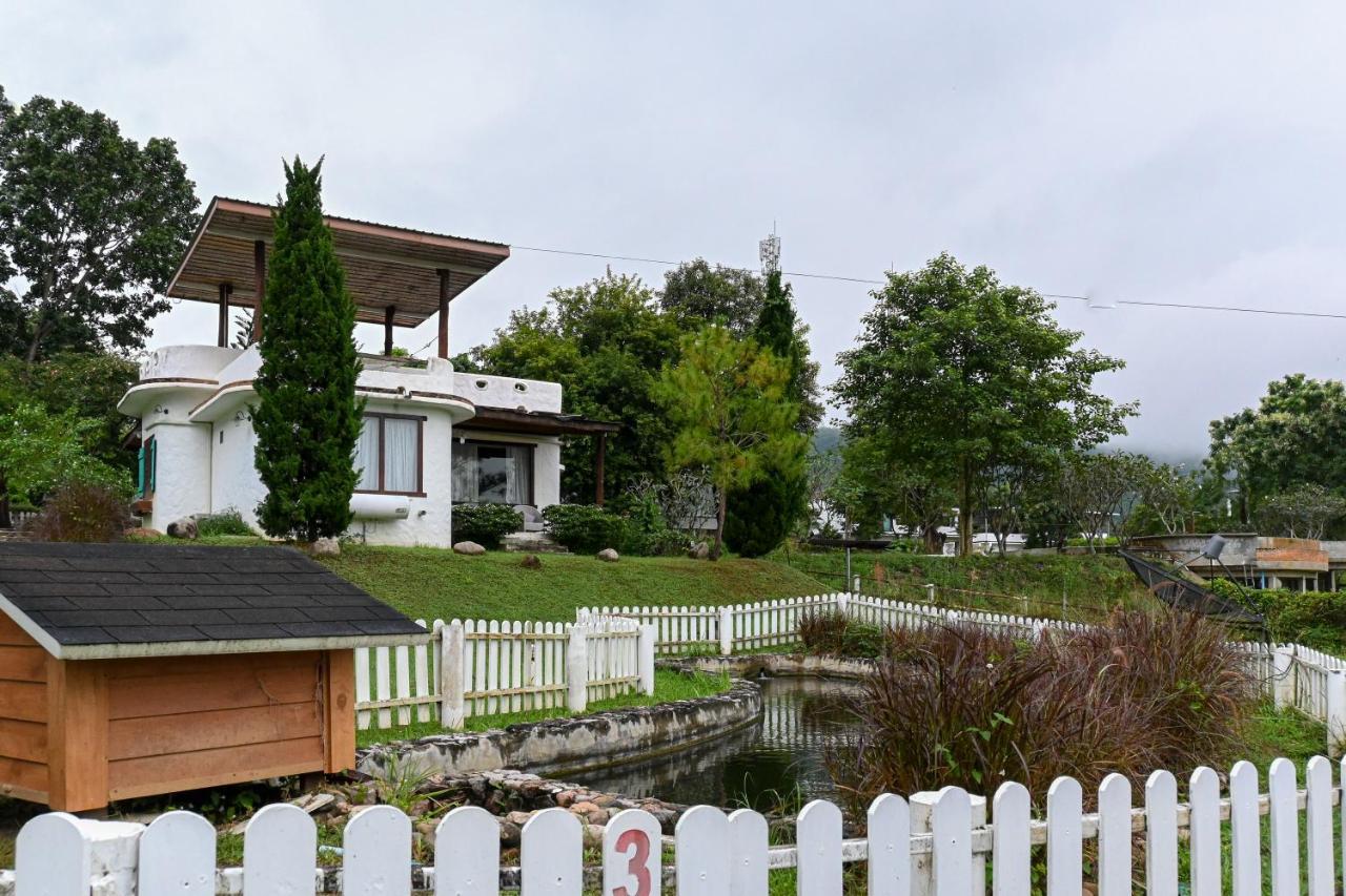 Swiss Valley Hip Resort Suan Phueng Dış mekan fotoğraf